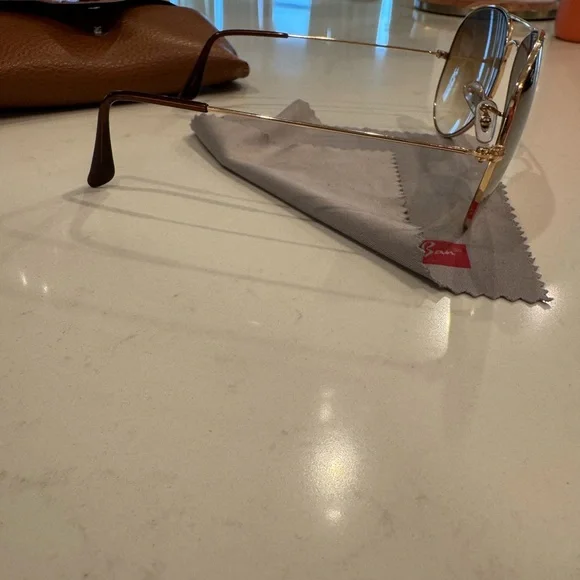 Ray-Ban Aviator Sunglasses with Dark Lenses - Picture 7 of 7